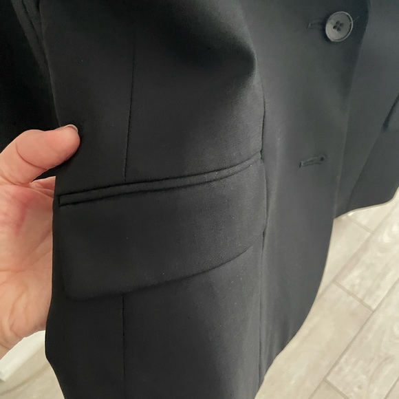 Club Monaco blazer - wool/ size 8 - Picture 3 of 8